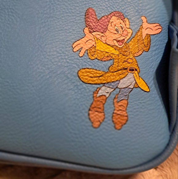 New With Tags Loungefly Stained Glass Snow White Mini Backpack Exclusive - Picture 6 of 7